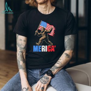 Merica Bigfoot Sasquatch Holding American Flag Patriot Graphic T Shirt