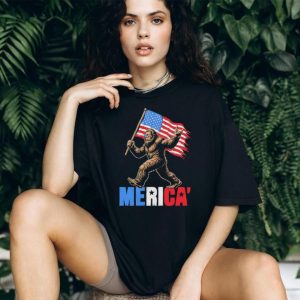 Merica Bigfoot Sasquatch Holding American Flag Patriot Graphic T Shirt