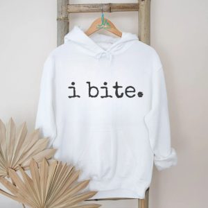 Minimalist I Bite Sassy Quote Aesthetic Trendy Women's T Shirt