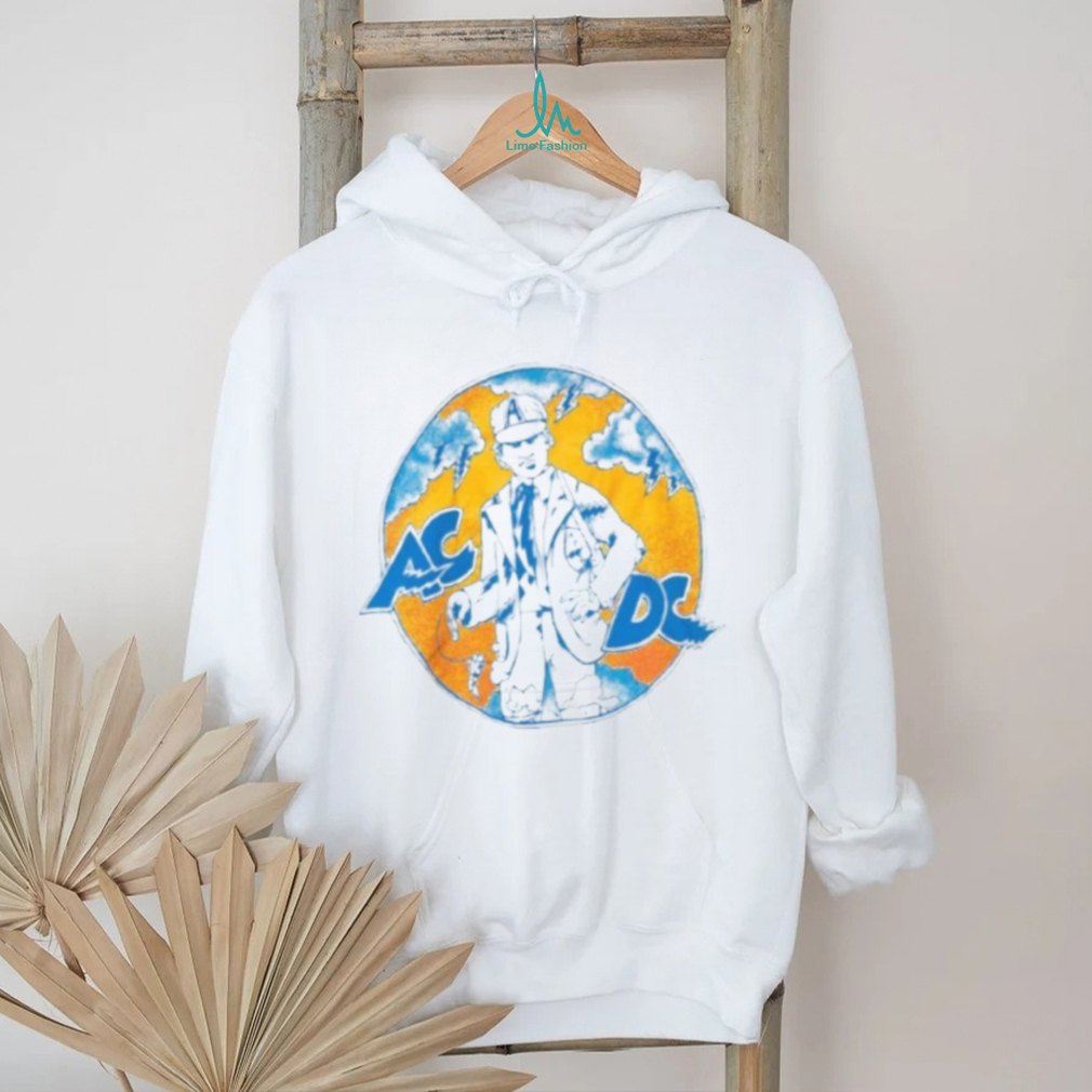 Minimalist Mountain Graphic T Shirt Minimalist Mountain Graphic T Shirt