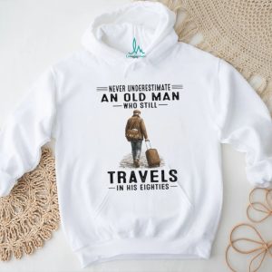 Traveling Old Man 80s Retirement Travel T Shirt