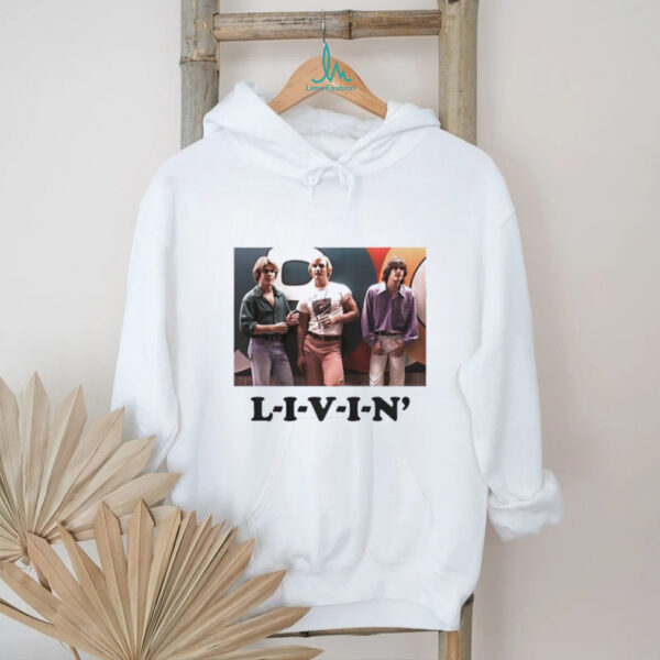 Dazed and Confused BIOWORLD L I V I N shirt