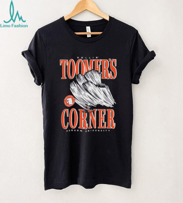 Official Auburn Tigers Rollin’ Toomer’s Corner Meet Me At College And Magnolia T shirts