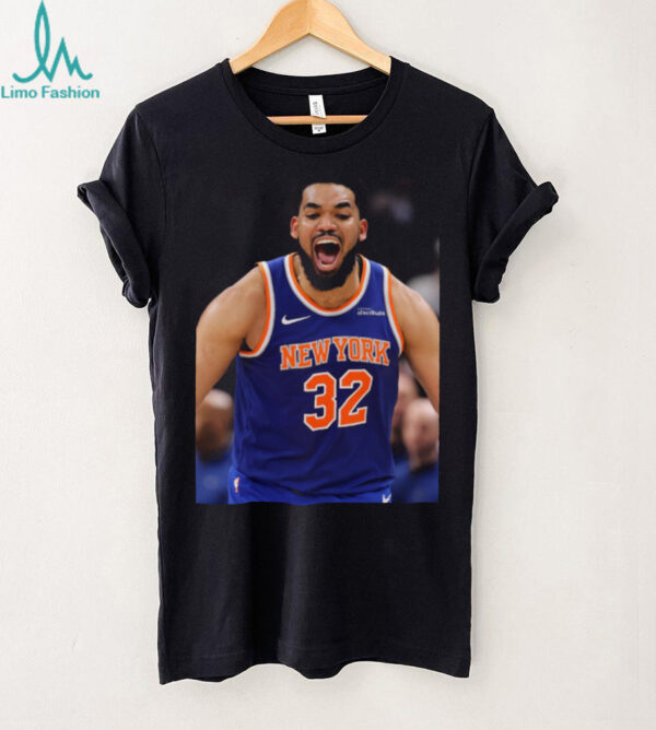Knicks edge Pistons shirt