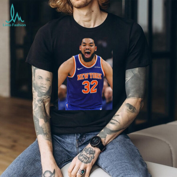 Knicks edge Pistons shirt