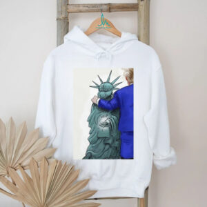 The Statue of Liberty is calling for help to escape from Donald Trump shirt