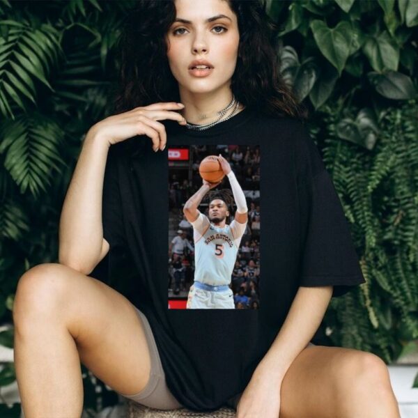 Spurs’ Castle named NBA rookie of the year shirt
