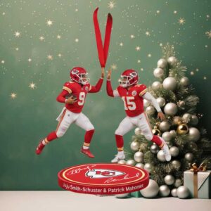 Kansas City Chiefs High Five Ornament