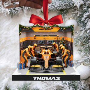 McLaren F1 MCL38 Pit Pass Diorama Ornament Thomas Edition