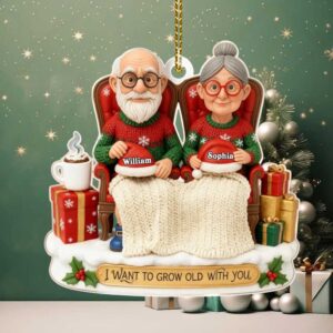 Personalized Old Couple Ornament I Want to Grow Old with You Custom Names Christmas Gift for Him And Her, Romantic Holiday Keepsake