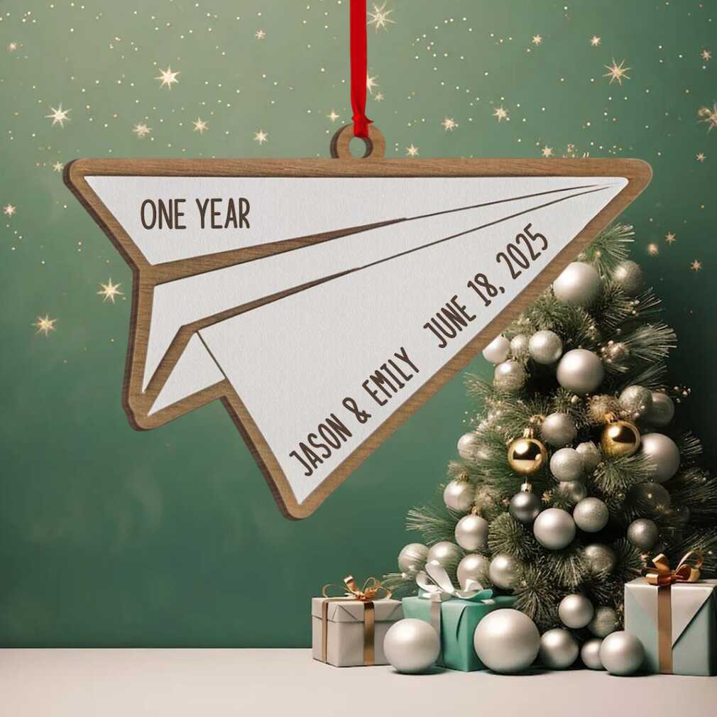Personalized Paper Plane Anniversary Ornament 2025 – Custom Airplane 1st Anniversary Gift with Names & Date, First Year Married Keepsake