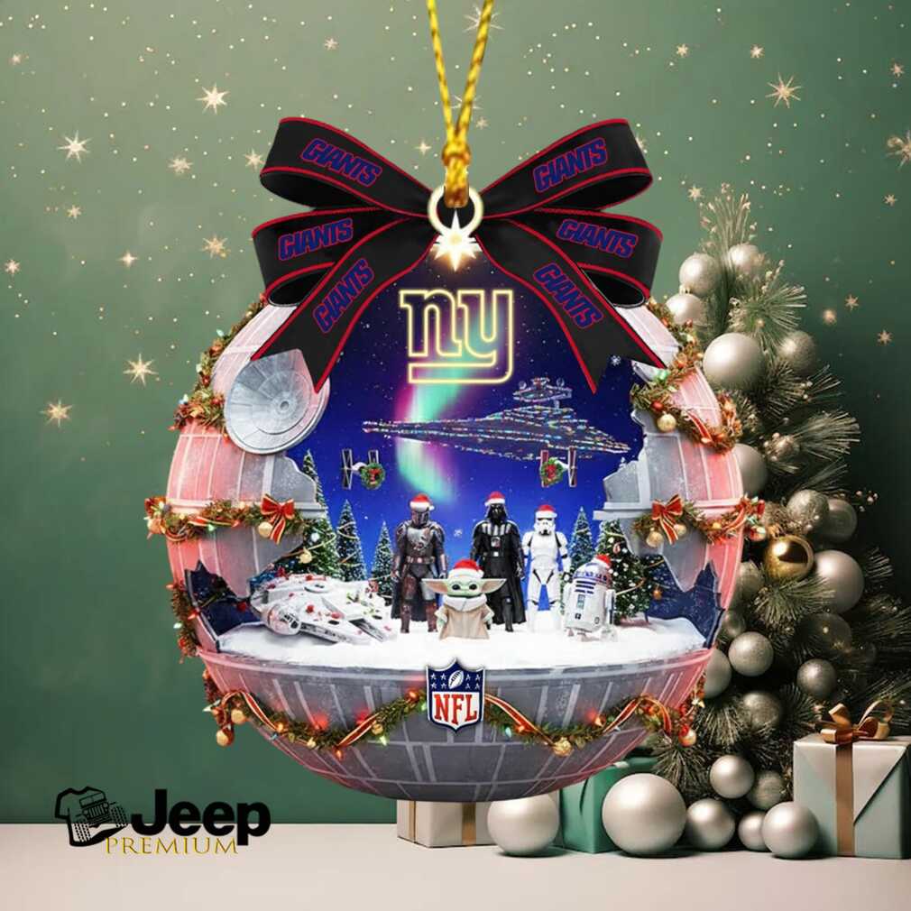 Star Wars and NFL New York Giants crossover Christmas ornament Star Wars and NFL New York Giants crossover Christmas ornament