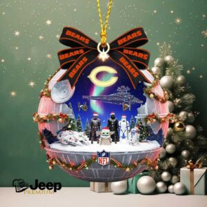 Star Wars x NFL Chicago Bears Christmas Snow Globe Ornament