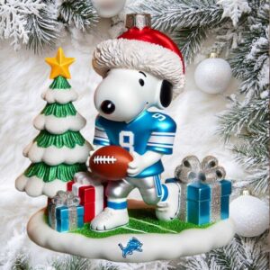 Detroit Lions Snoopy Peanuts Fan Collectible Christmas Ornament