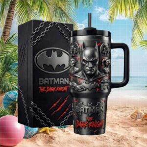 Batman The Dark Knight DC Comics 3D Sculpted Tumbler with Handle