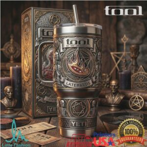 Tool Band Lateralus Eye 40oz Tumbler with Handle and Lid