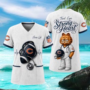 Chicago Bears NFL Nurse Life Garfield Tired Eyes Strong Heart T Shirt