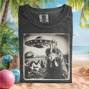 Chicken Farm Alien UFO Abduction Vintage Grunge Graphic T Shirt
