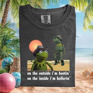 Cowboy Kermit Meme Outside Hootin Inside Hollerin Graphic T Shirt
