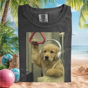 Cute Golden Retriever Puppy Riding Subway Headphone T Shirt