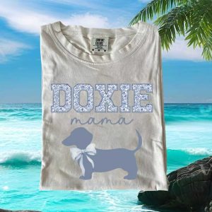 Doxie Mama Dachshund Floral Lettering Bow Graphic T Shirt