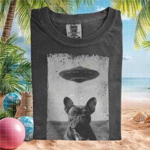French Bulldog UFO Alien Retro Vintage Graphic T Shirt
