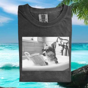 Funny Corgi Reading Newspaper In Bathtub Vintage Style T Shirt