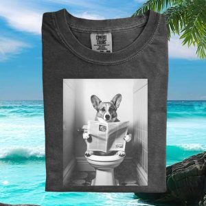 Funny Corgi Reading Newspaper On Toilet Black And White T Shirt