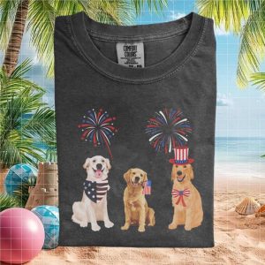 Patriotic Golden Retrievers Fourth of July Fireworks T Shirt