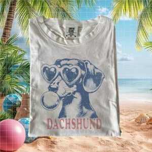 Retro Dachshund Heart Sunglasses Bubble Gum T Shirt