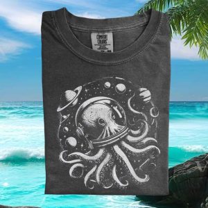 Space Octopus Astronaut Galaxy Stars Graphic T Shirt