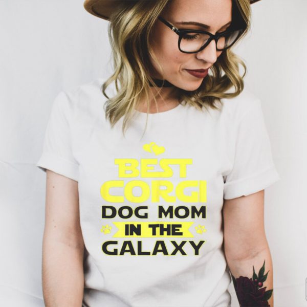 Best Corgi dog Mom in the Galaxy hoodie, tank top, sweater and long sleeve