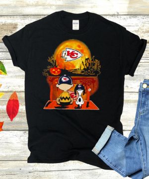 Snoopy and Charlie Brown Pumpkin Kansas City Chiefs Halloween Moon shirt