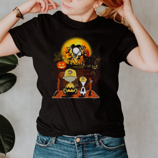 Snoopy and Charlie Brown Pumpkin Pittsburgh Penguins Halloween Moon shirt