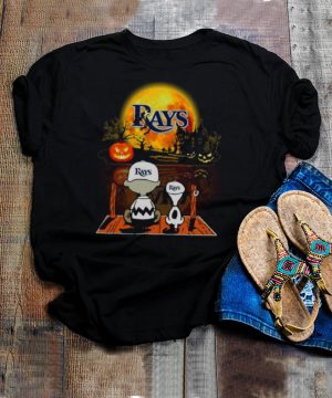 Snoopy and Charlie Brown Pumpkin Tampa Bay Rays Halloween Moon shirt