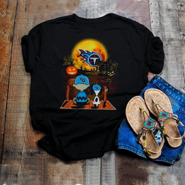 Snoopy and Charlie Brown Pumpkin Tennessee Titans Halloween Moon shirt