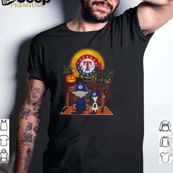 Snoopy and Charlie Brown Pumpkin Texas Rangers Halloween Moon shirt