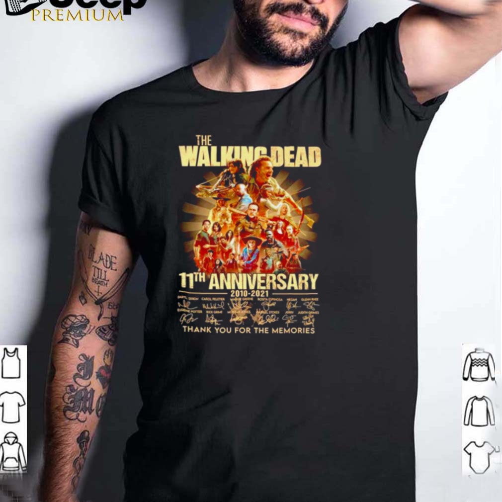 Fear The Walking Dead signatures shirt, hoodie, sweater, longsleeve and  V-neck T-shirt