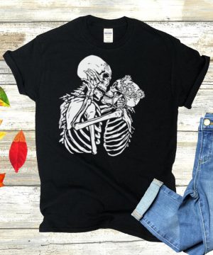Santa Muerte Two Skeletons Kissing T shirt