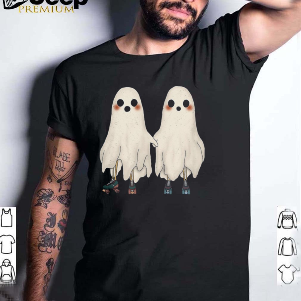 Spooky Ghost Cute Roller Skating Ghost Couple Shirt Spooky Ghost Cute Roller Skating Ghost Couple Shirt