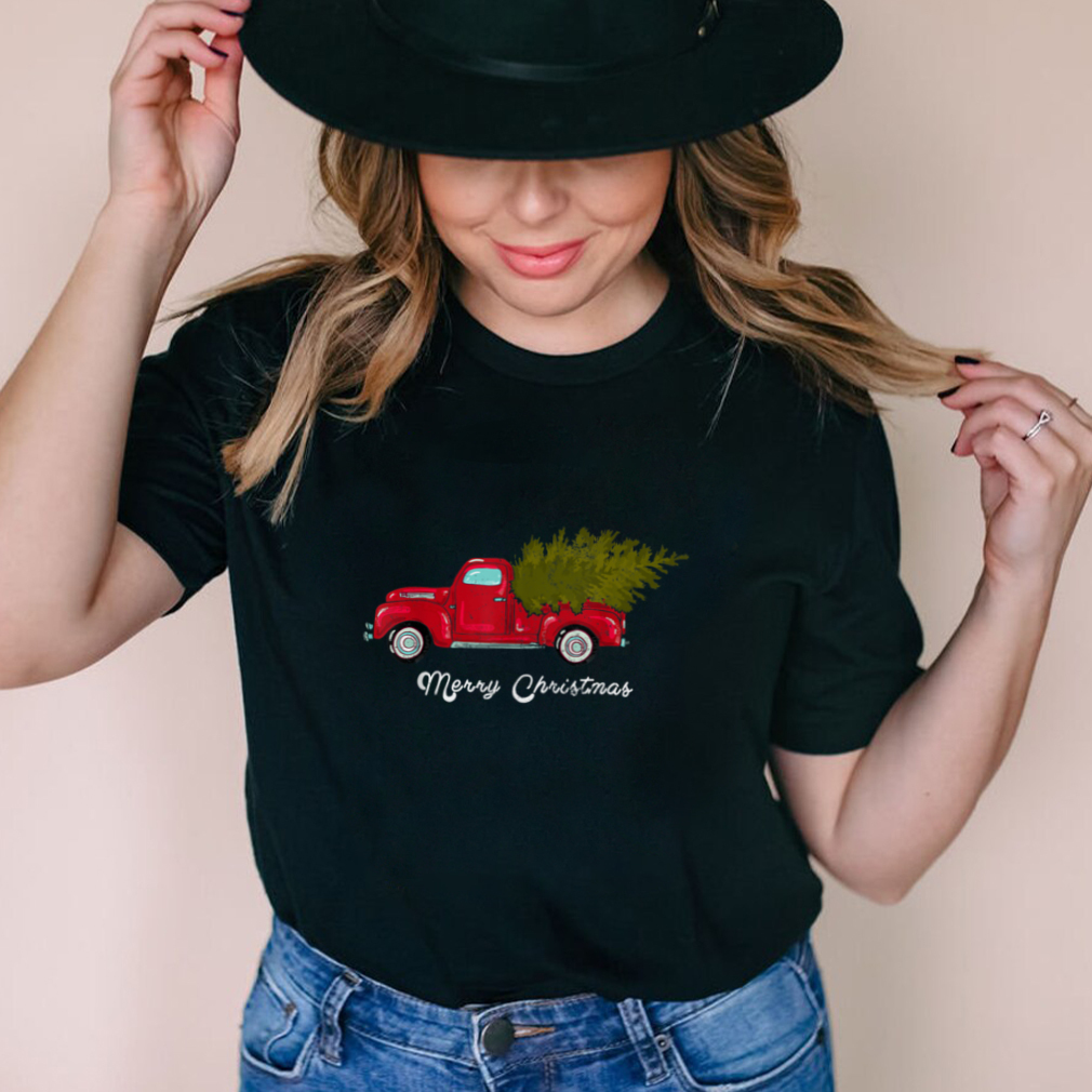 Vintage Wagon Christmas Tree on Car Xmas Vacation T Shirt Vintage Wagon Christmas Tree on Car Xmas Vacation T Shirt