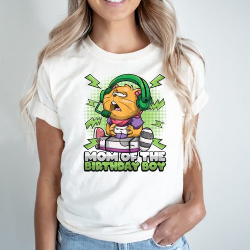Womens Funny _Mom Of Birthday Boy_ Gaming Cat Gamer Bday T Shirt