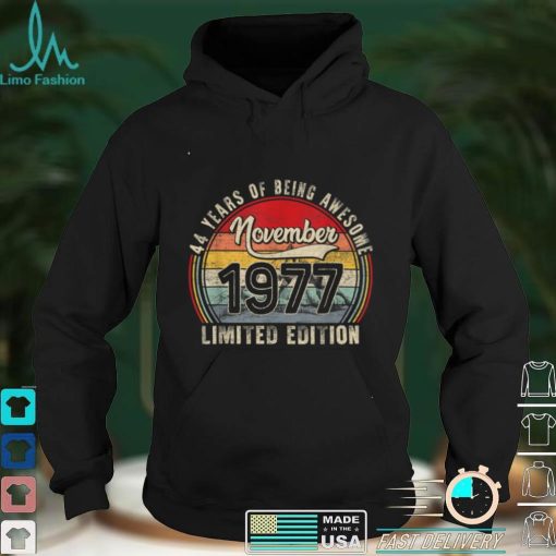 November 1977 Limited Edition Outfit Retro 44th Bday Gift T Shirt