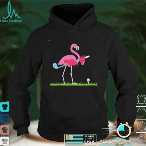 Flamingo playing golf Classic T Shirt