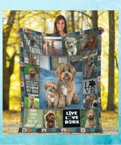 Goldendoodle   All You Need Is Love And A Goldendoodle   Quilt