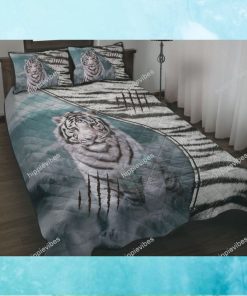 Tiger In Jungle Quilt Bed Set