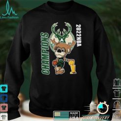 Milwaukee Bucks Wins Golden State Warriors 2022 NBA Classic T Shirt