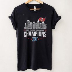 Tampa Bay Buccaneers 2021 2022 NFC South Division Champions NFL Autographed Two Sided Graphic Unisex T Shirt