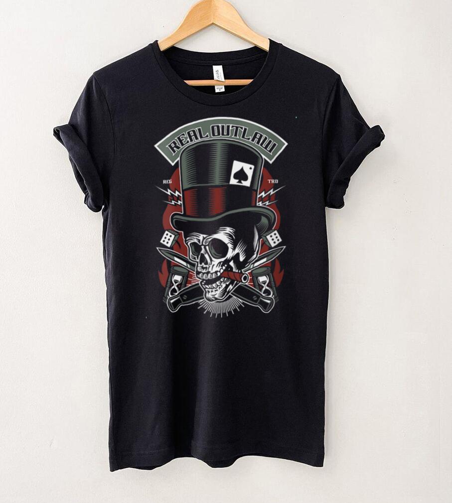 Womens Gangster Skull Outlaw Poker Player   Skeleton V Neck T Shirt
