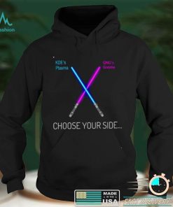KDEs plasma and GNUs gnome choose your side shirt